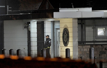 Неизвестный бросил гранату в посольство США в Черногории